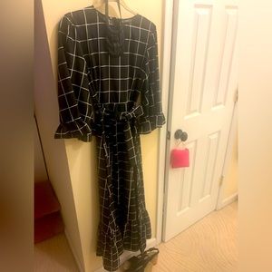 •SOLD•Black and white Maxi Dress